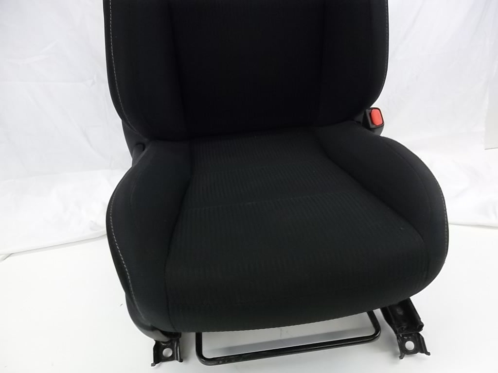 2013-2019 Toyota RAV4   Front Seat Passenger FB20 71600-0R020
