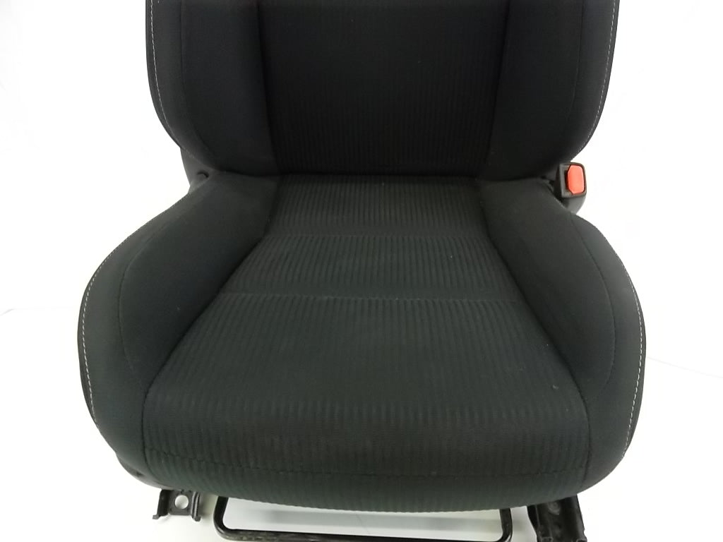 2013-2019 Toyota RAV4   Front Seat Passenger FB20 71600-0R020