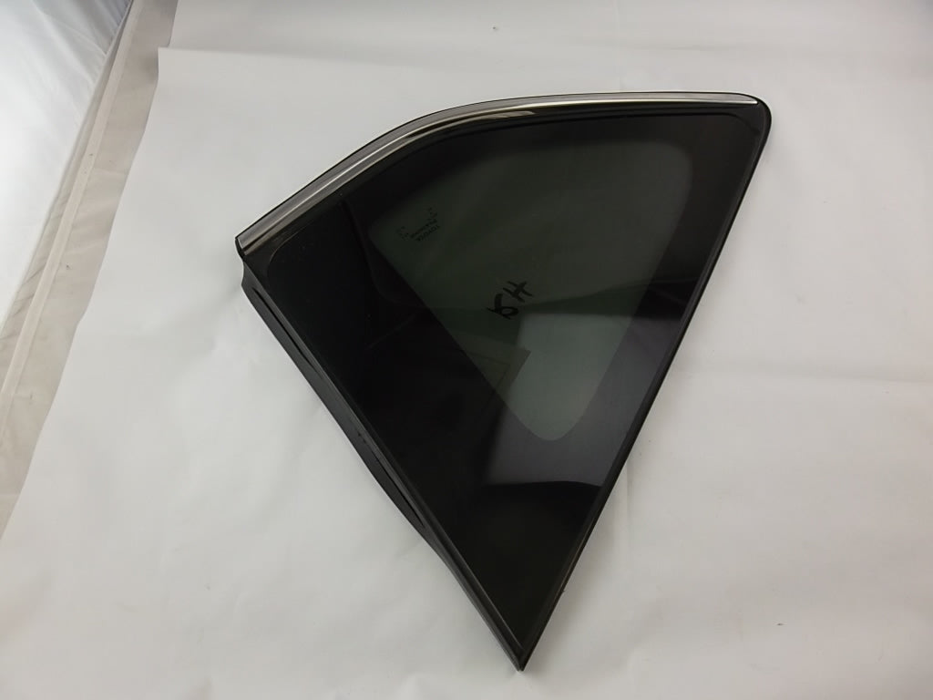 2013-2018 Toyota RAV4 Quarter Window Glass Passenger 62710-0R060