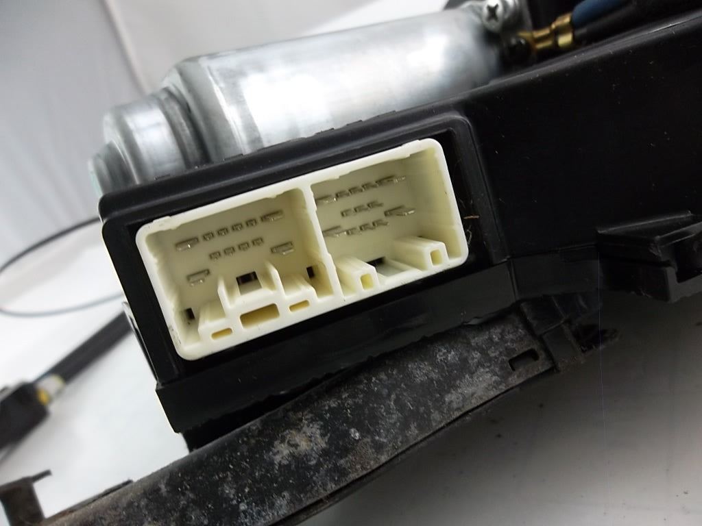 Electric Sliding Door Motor Passenger 85005-08013 Toyota Sienna 2011-2014