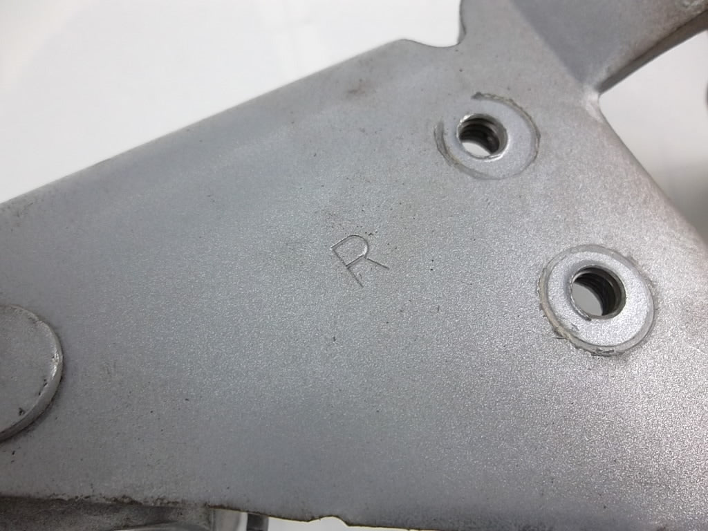 2011-2019 Toyota Sienna Slide Door Center Hinge Passenger 68380-08040