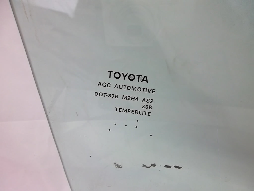 2013-2018 Toyota RAV4 Front Window Glass Passenger 68101-0R030