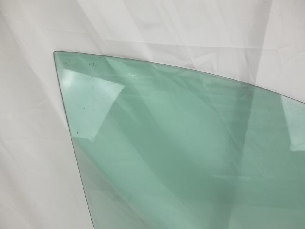 2013-2018 Toyota RAV4 Front Window Glass Passenger 68101-0R030