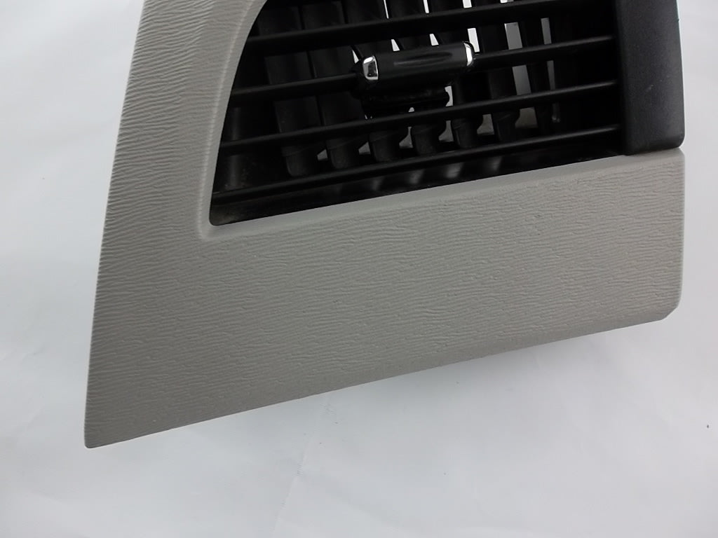 2011-2014 Toyota Sienna Dash Air Vent Register 55680-08021