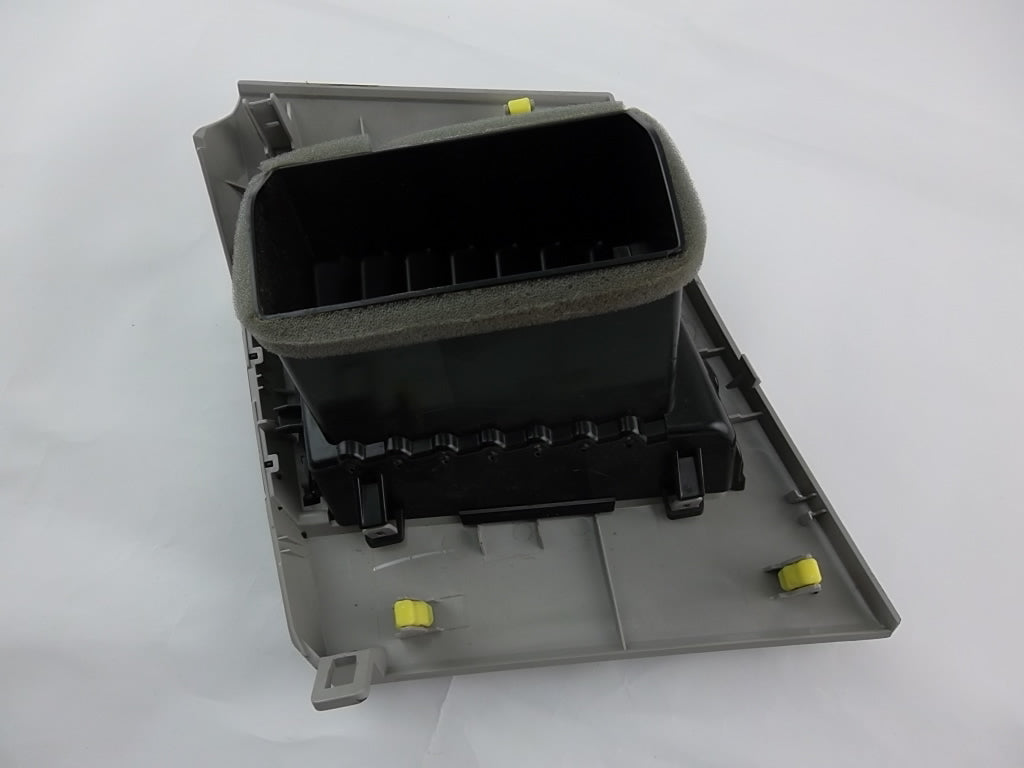 2011-2014 Toyota Sienna Dash Air Vent Register 55680-08021