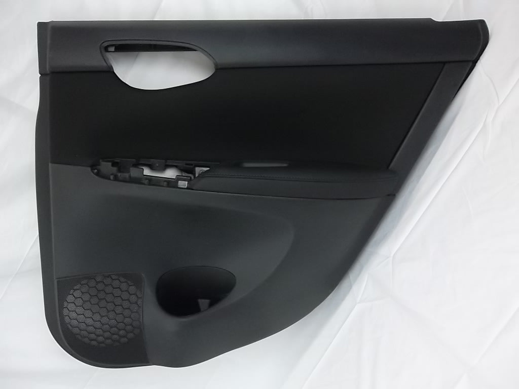 2015-2019 Nissan Sentra Rear Door Trim Panel Passenger 82900-4AF4B