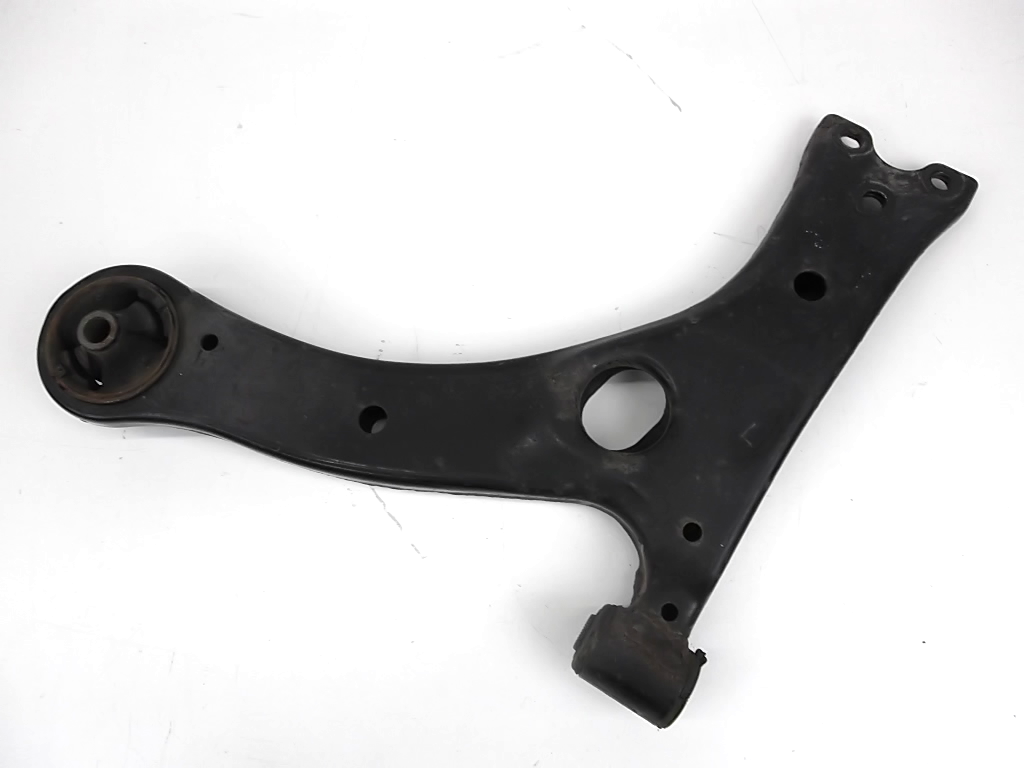 2014-2019 Toyota Corolla Front Lower Control Arm Driver 48069-02300