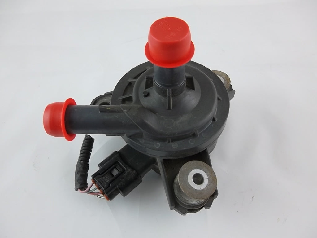 2012-2013 Toyota Camry Inverter Water Pump Assembly G9040-33040