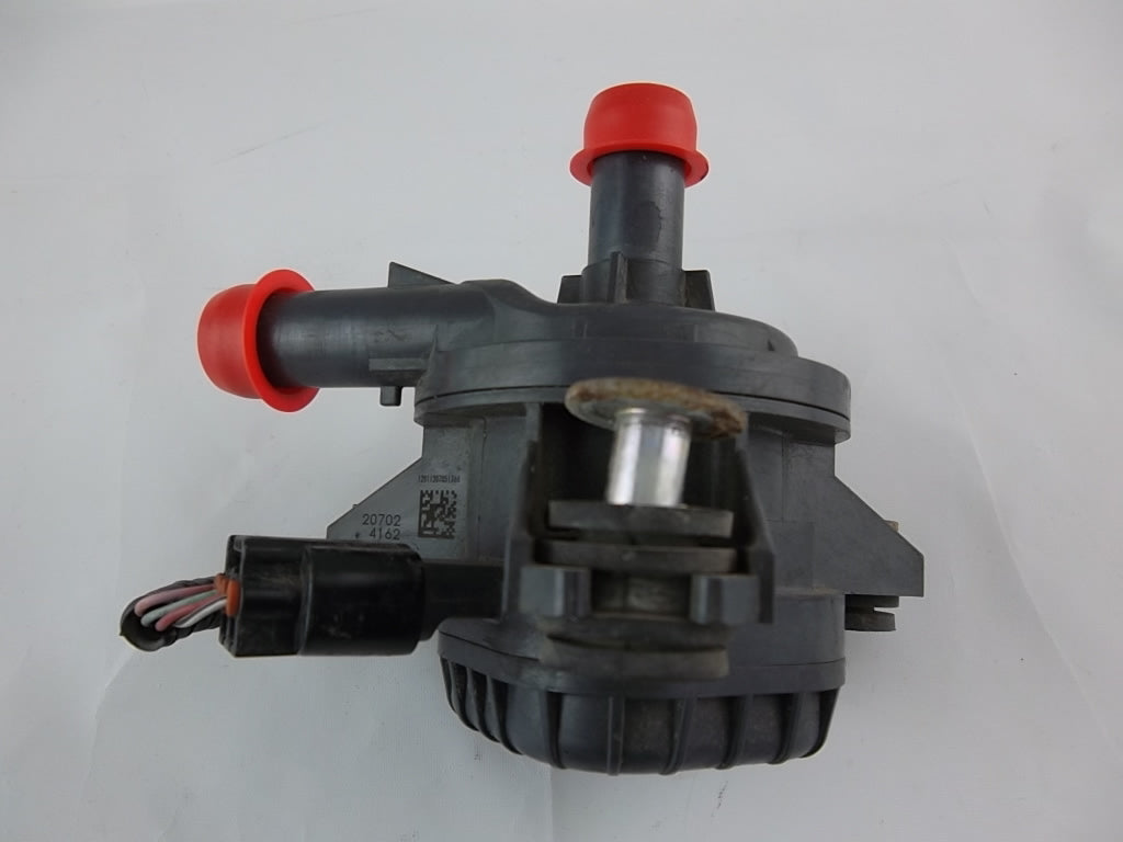 2012-2013 Toyota Camry Inverter Water Pump Assembly G9040-33040