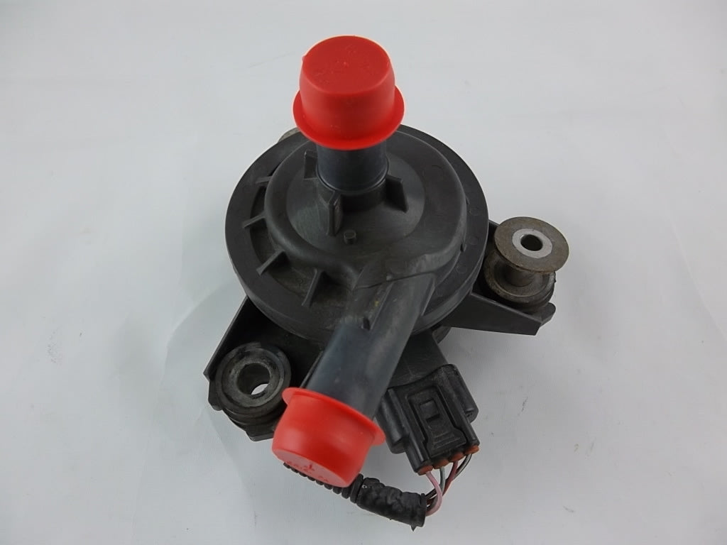 2012-2013 Toyota Camry Inverter Water Pump Assembly G9040-33040