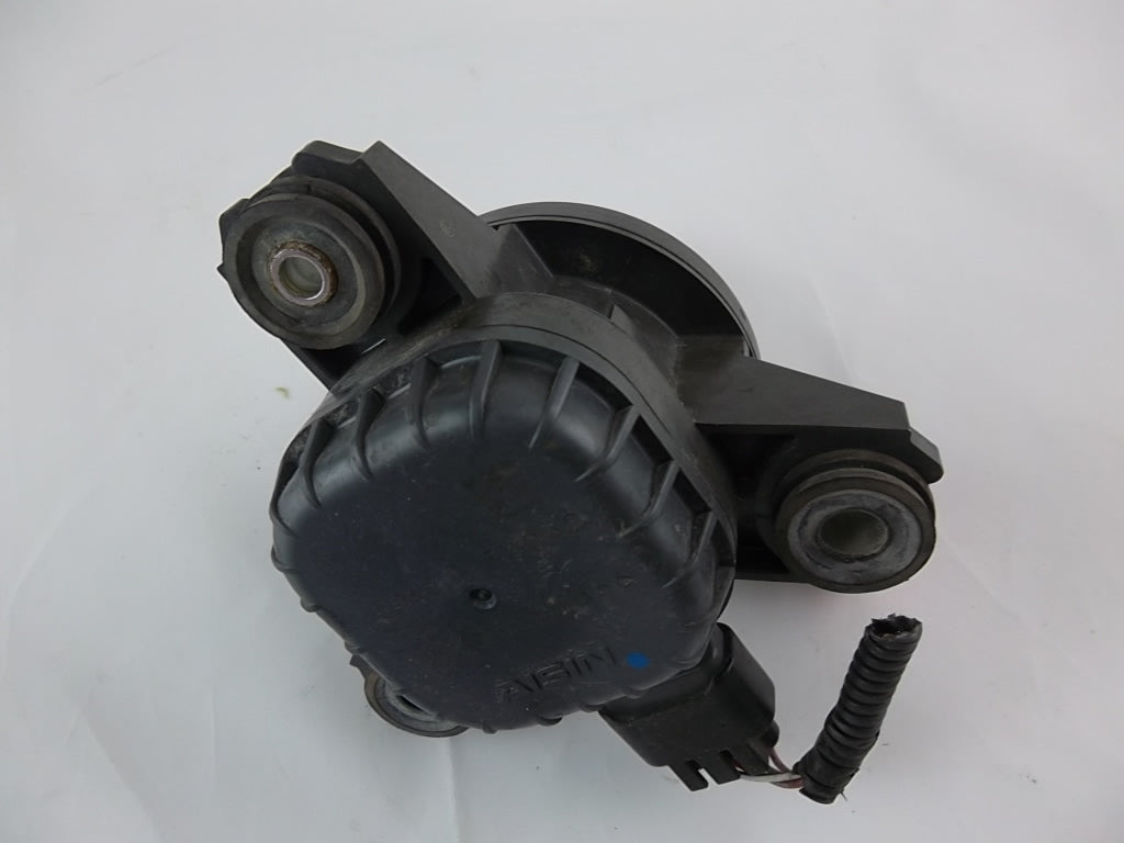 2012-2013 Toyota Camry Inverter Water Pump Assembly G9040-33040