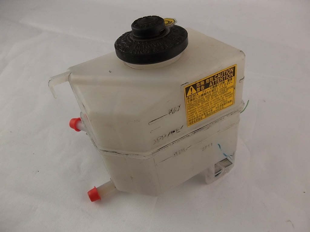 2012-2018 Toyota Camry Avalon Brake Master Cylinder Fluid Reservoir Tank