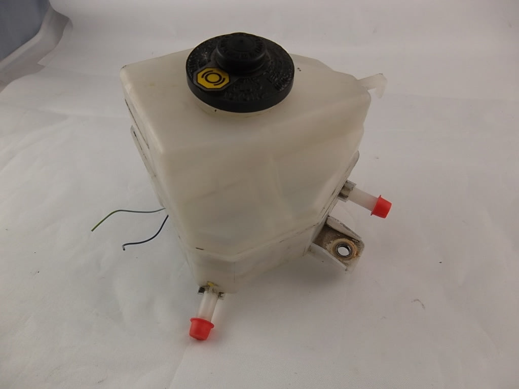 2012-2018 Toyota Camry Avalon Brake Master Cylinder Fluid Reservoir Tank