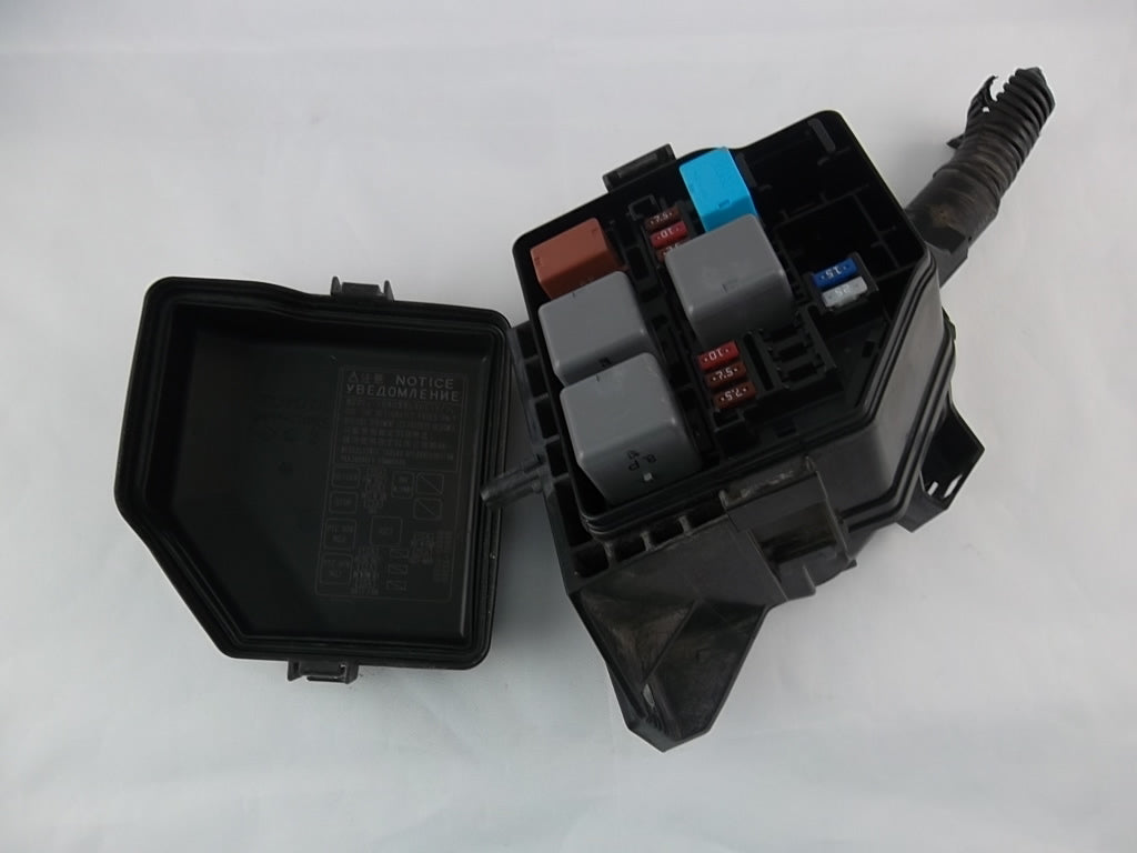 2012-2017 Toyota Camry Engine Room Relay 82742-33030