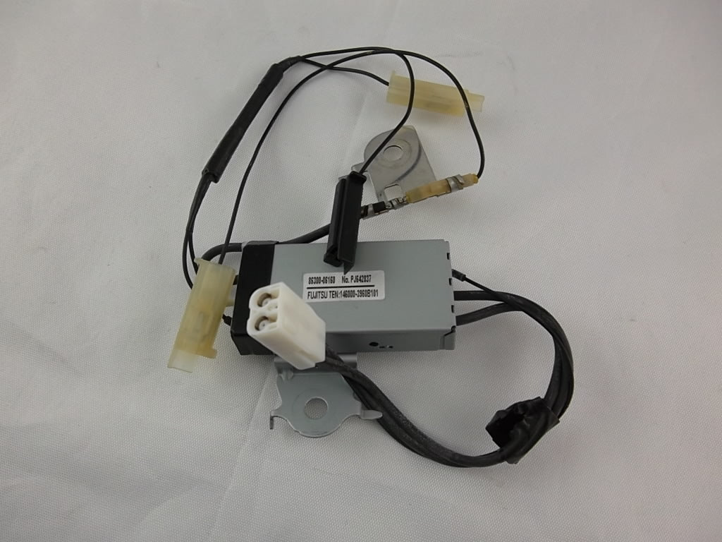 2012-2017 Toyota Camry Antenna Amplifier 86300-06160