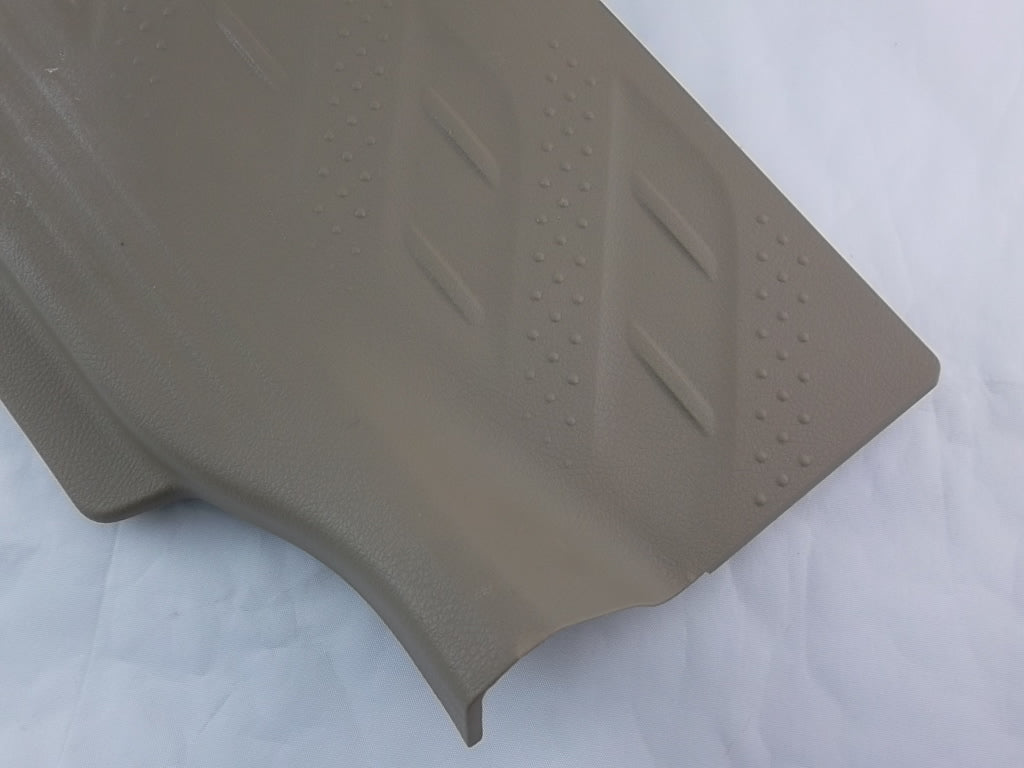 2010-2013 Toyota Highlander Rear Door Scuff Plate Driver 67918-0E040