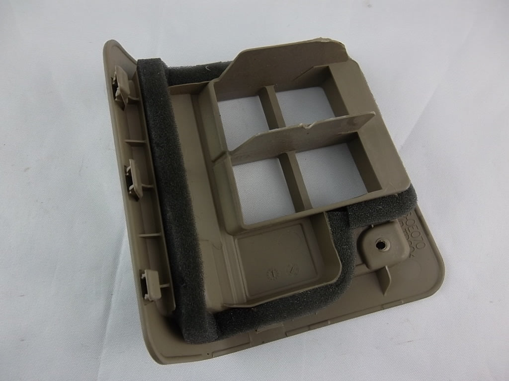 2010-2013 Toyota Highlander Cap Rear Seat Side Garnish 62556-0E070