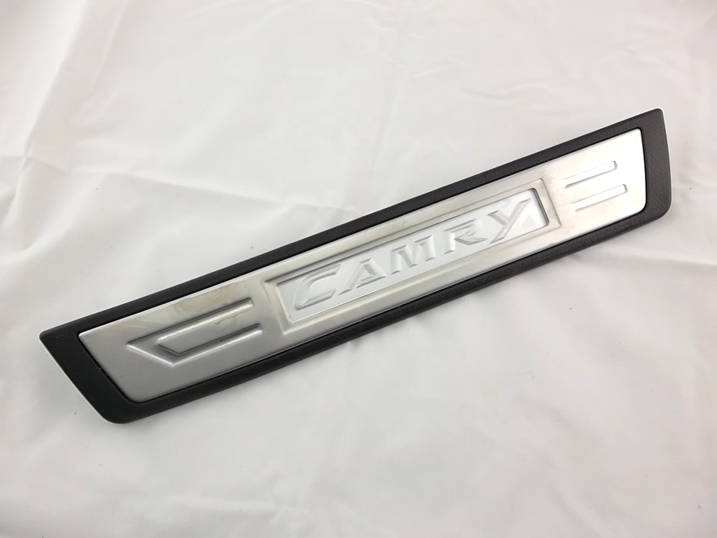 2012-2017 Toyota Camry Rear Door Sill Plate Passenger