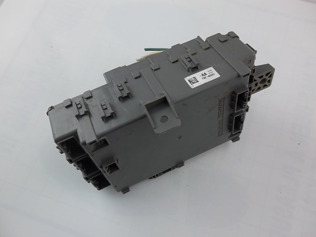 Fusebox Cabin 38200-T2A-A01 Honda Accord 4cyl LX 2013 2014