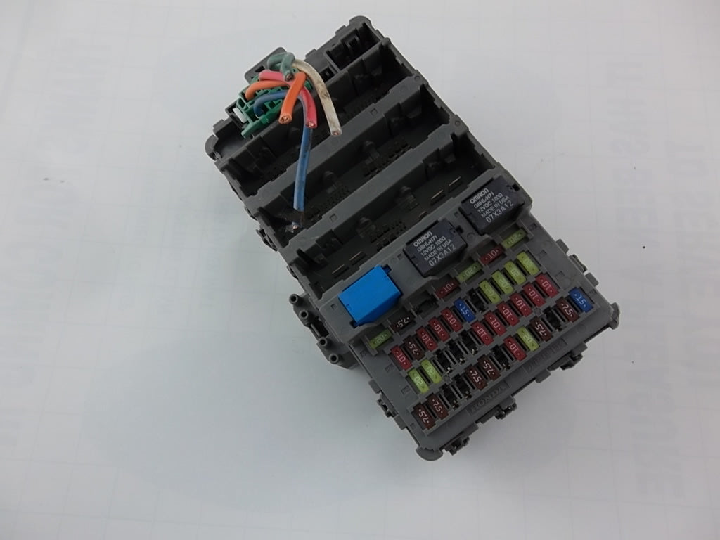 Fusebox Cabin 38200-T2A-A01 Honda Accord 4cyl LX 2013 2014
