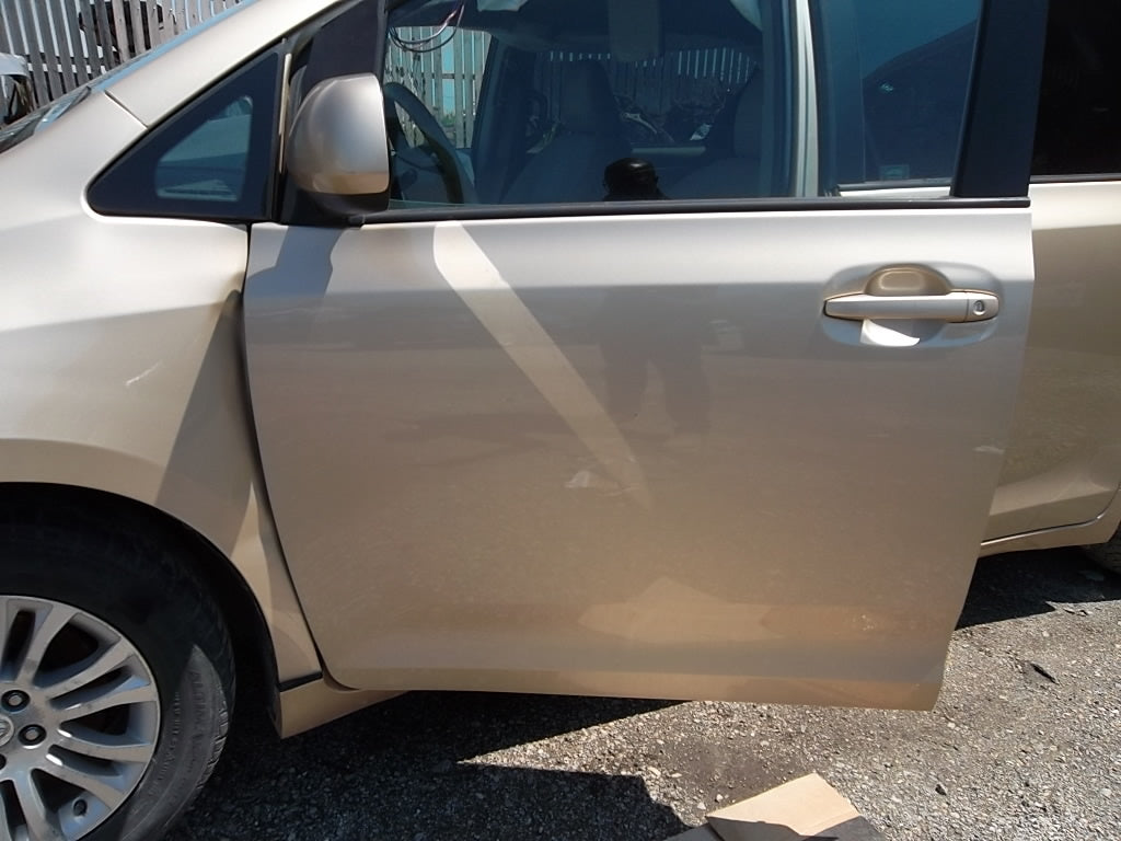 2011-2020 Toyota Sienna Front Door Driver Gold 67002-08060