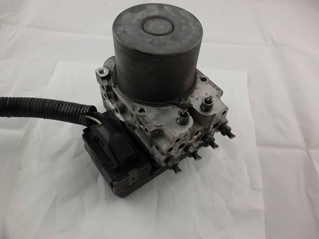 2014 Toyota RAV4 Anti-Lock Brake ABS Pump 44050-42281