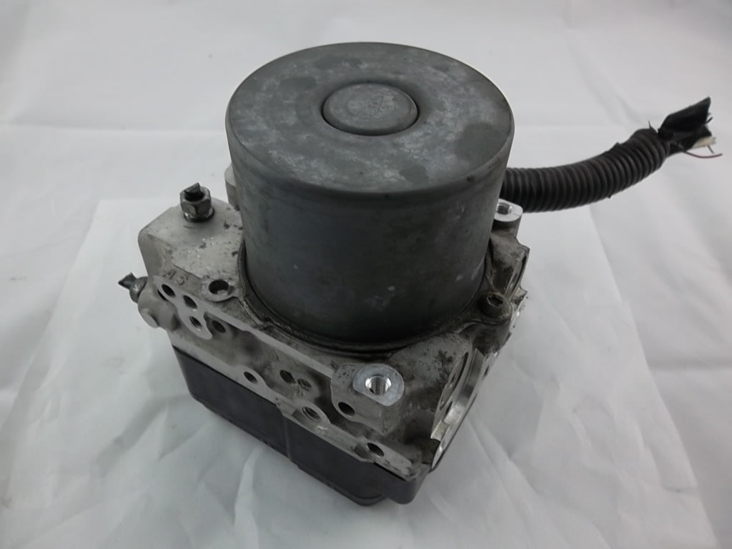2014 Toyota RAV4 Anti-Lock Brake ABS Pump 44050-42281