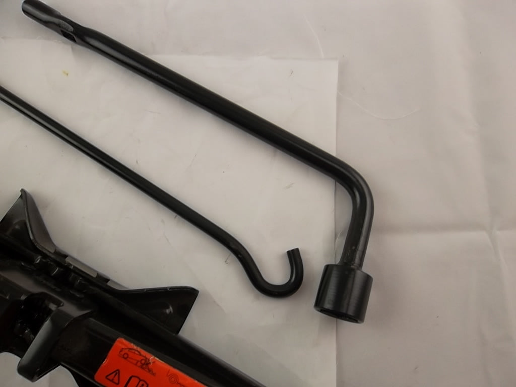 2013-2019 Nissan Sentra Tire Jack With Tools 99550-3SG0C