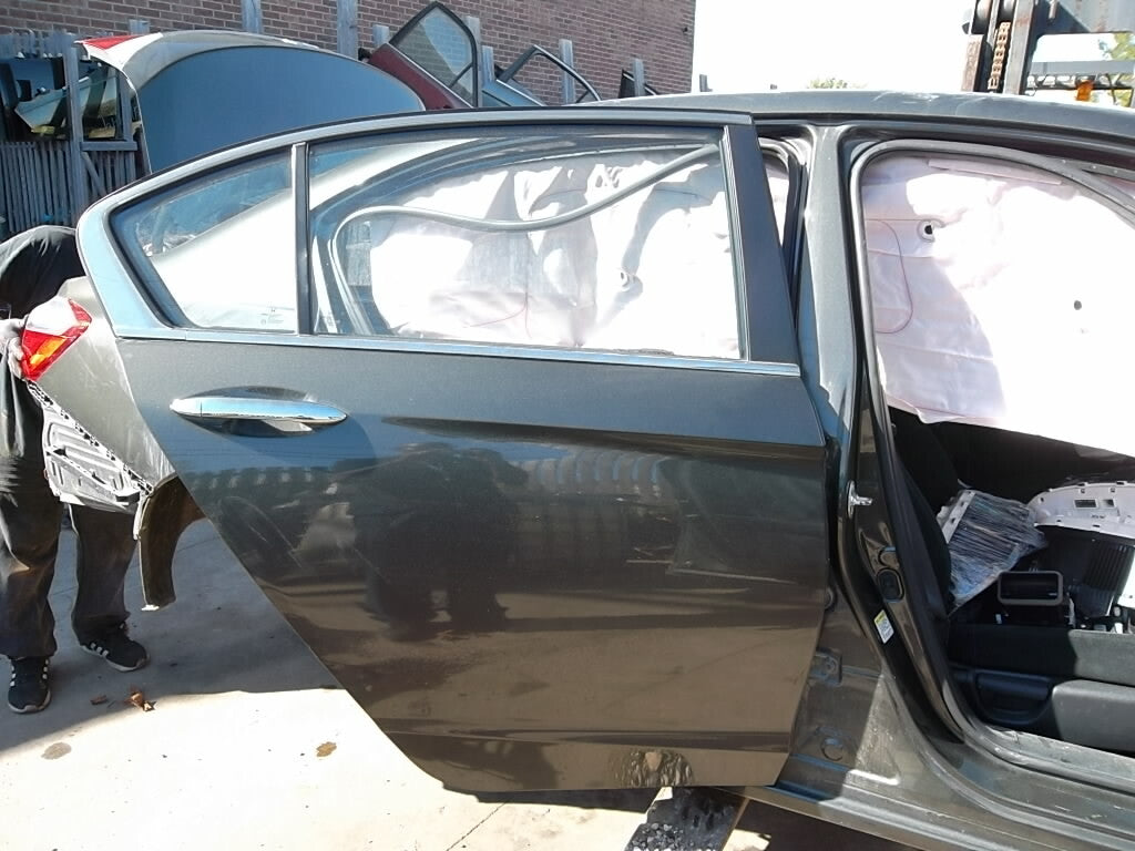 2013-2017 Honda Accord Door Rear Passenger 67510-T2F-A00