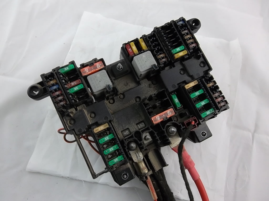 2020-2023 Mercedes Benz GLB250 Cabin Fuse Relay Junction Box 177 906 13 02