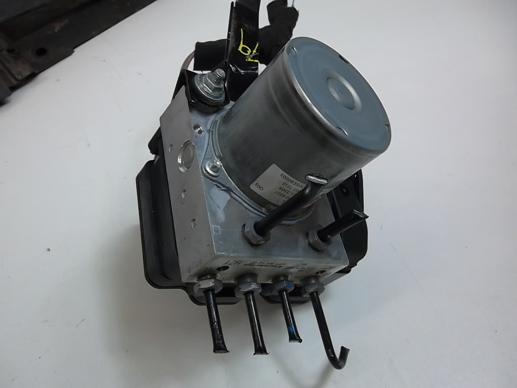 2020-2023 Mercedes Benz GLB250 ABS Pump Control Module 177 900 62 07
