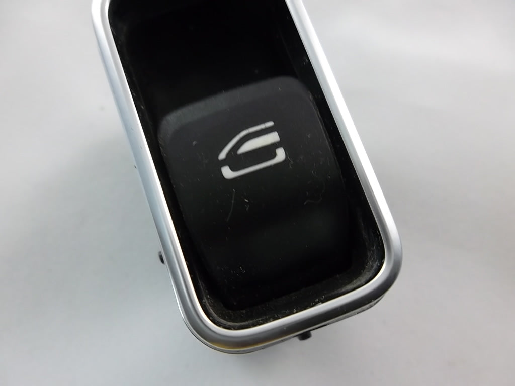 2020-2023 Mercedes Benz GLB250 Window Switch Rear Driver 167 905 02 01