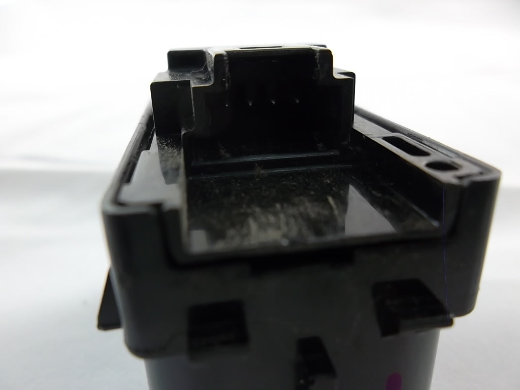 2020-2023 Mercedes Benz GLB250 Liftgate Tailgate Switch 167 820 57 02