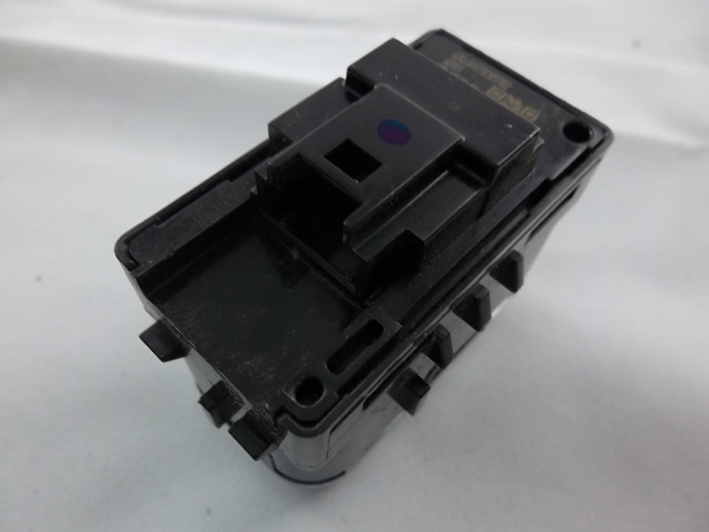 2020-2023 Mercedes Benz GLB250 Liftgate Tailgate Switch 167 820 57 02