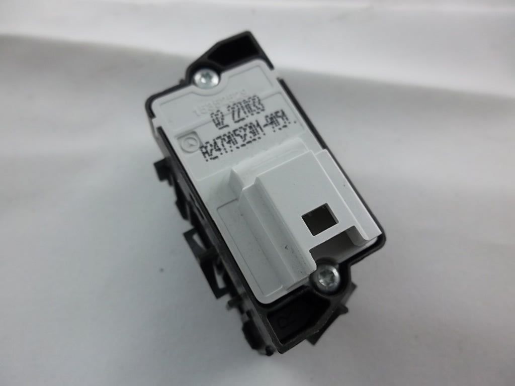 2020-2023 Mercedes Benz GLB250 Door Lock Unlock Switch Front Passenger