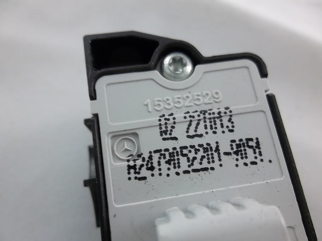 2020-2023 Mercedes Benz GLB250 Door Lock Unlock Switch Front Driver 247 905 22 01