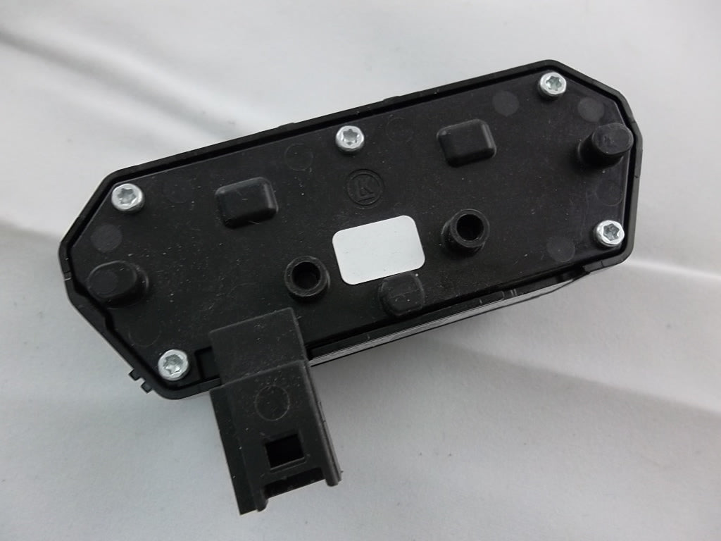 2020-2023 Mercedes Benz GLB250 Seat Heater Switch Front Driver 177 905 67 00