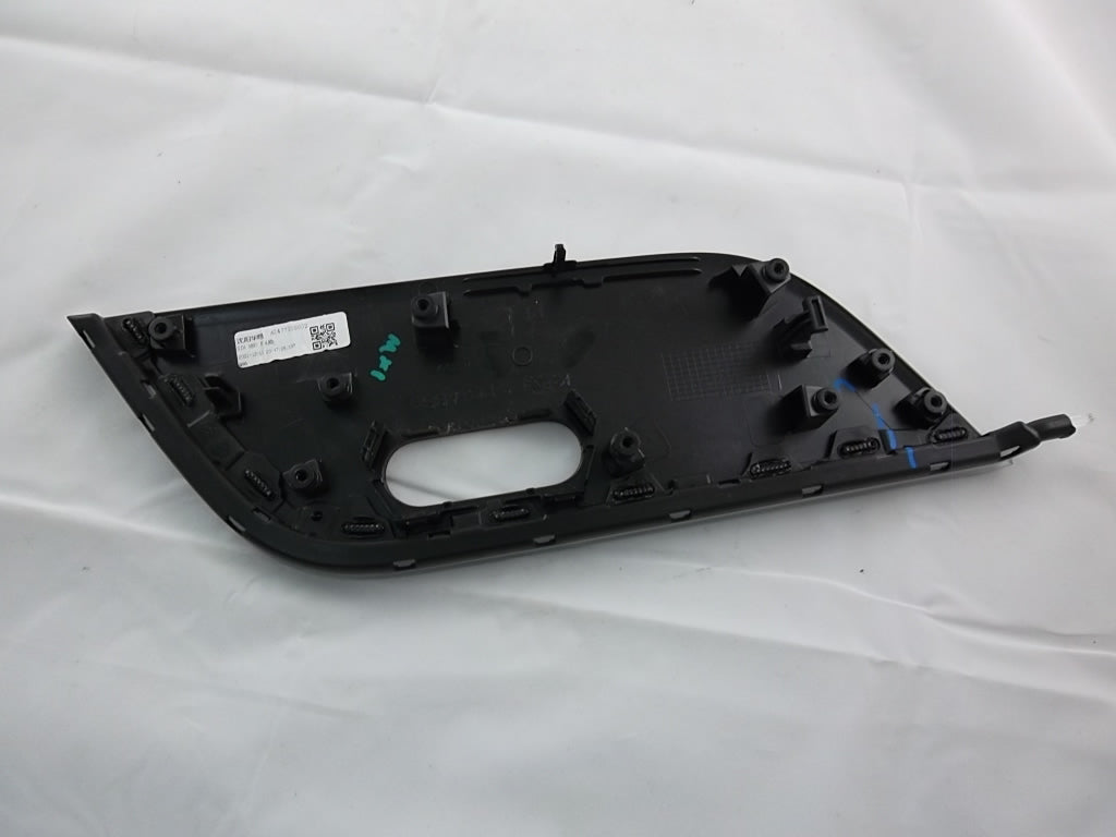2020-2023 Mercedes Benz GLB250 Door Panel Trim Moulding Front Passenger