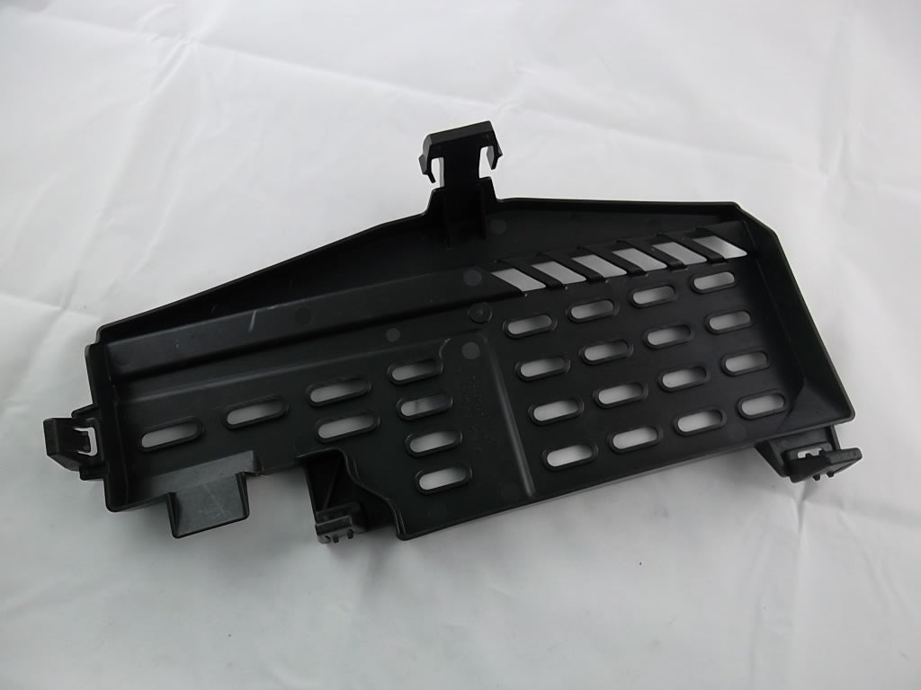 2020-2023 Mercedes Benz GLB250 Antenna Amplifier Control Module Bracket
