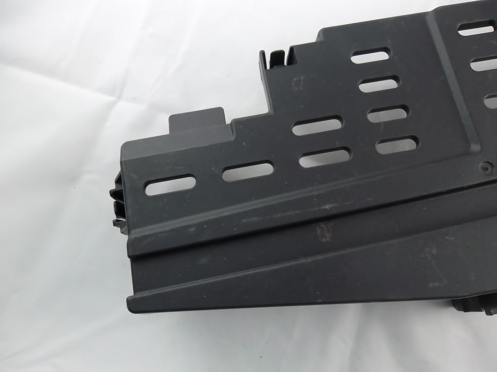 2020-2023 Mercedes Benz GLB250 Antenna Amplifier Control Module Bracket