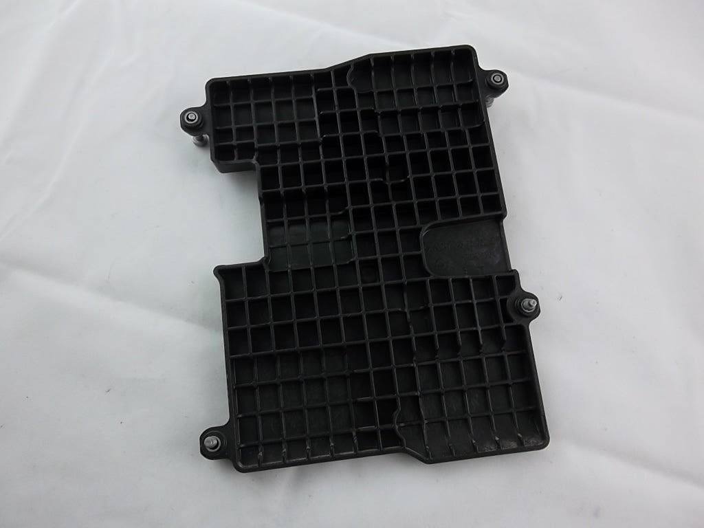 2020-2023 Mercedes Benz GLB250 Fuse Relay Box Cover 247 545 72 00