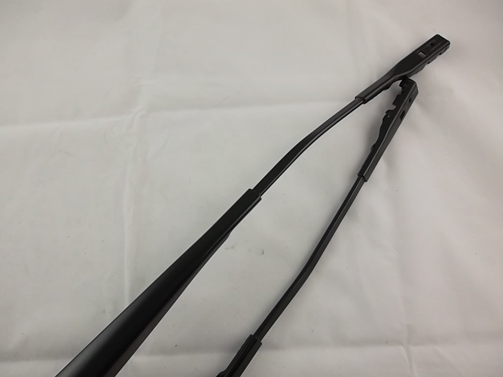 2020-2023 Mercedes Benz GLB250 Windshield Wiper Arm Set Front 247 820 13 01