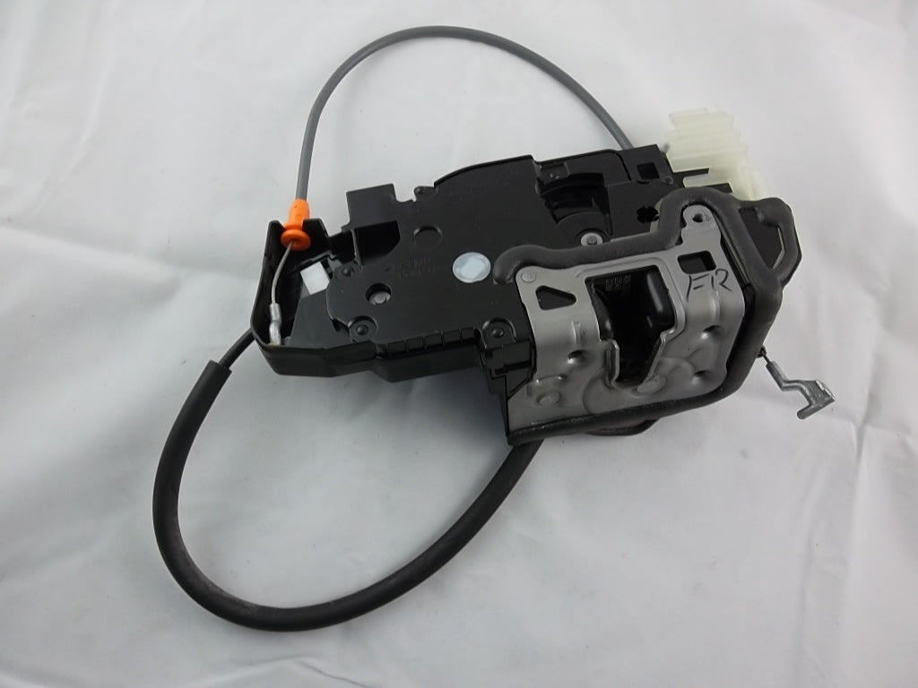 2020-2023 Mercedes Benz GLB250 Door Lock Latch Actuator Front Passenger 099 720 24 02
