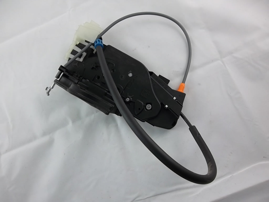 2020-2023 Mercedes Benz GLB250 Door Lock Latch Actuator Front Passenger 099 720 24 02
