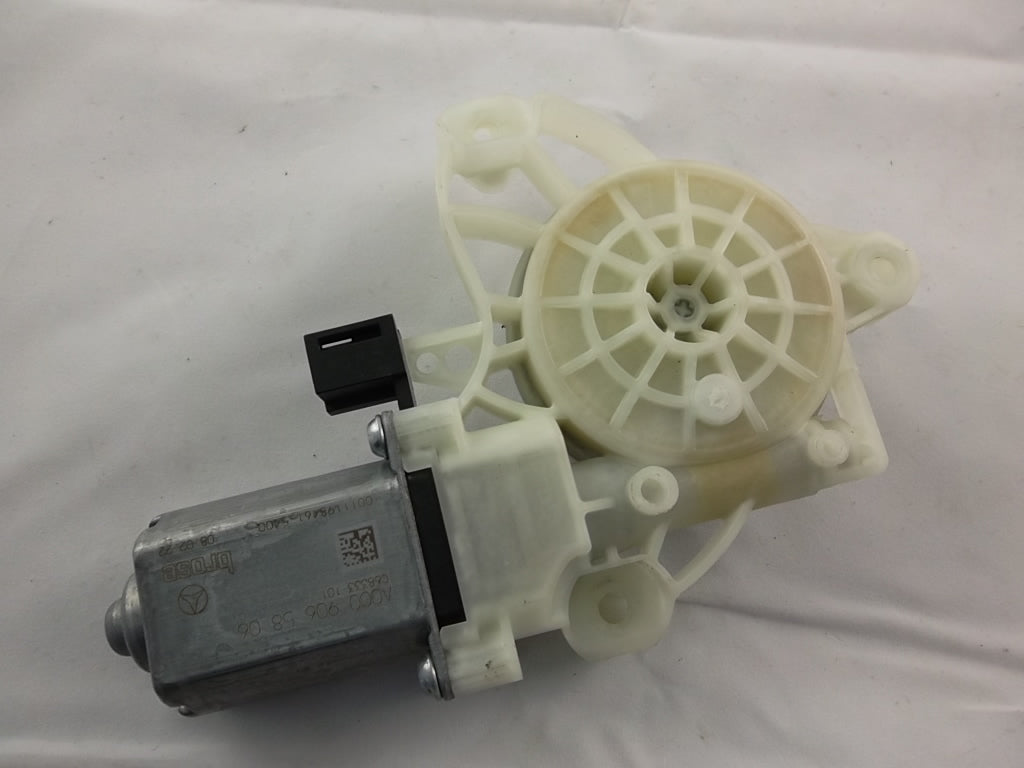 2020-2023 Mercedes Benz GLB250 Door Window Motor Front Driver 000 906 58 06
