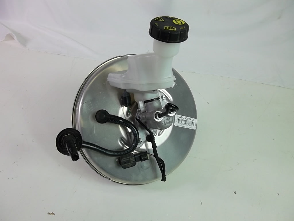 2020-2023 Mercedes Benz GLB250 Brake Booster W/Master Cylinder 247 430 06 00