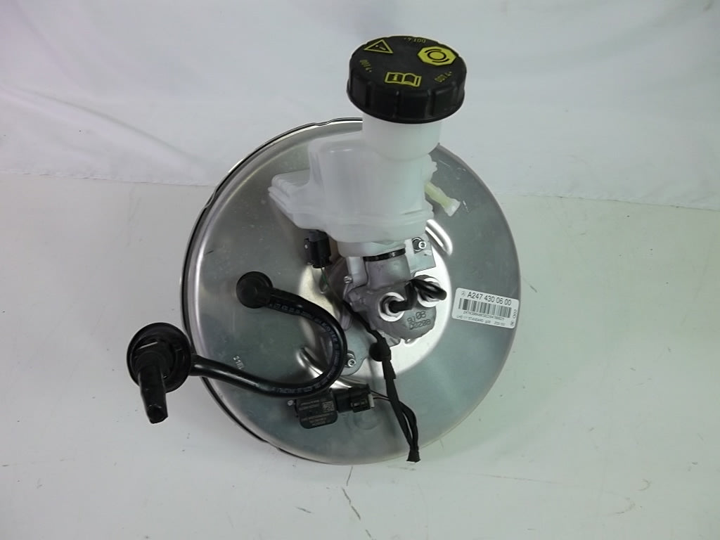 2020-2023 Mercedes Benz GLB250 Brake Booster W/Master Cylinder 247 430 06 00