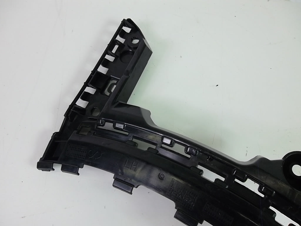 2020-2023 Mercedes Benz GLB250 Bumper Bracket Support Mount Rear Driver 247 885 08 00