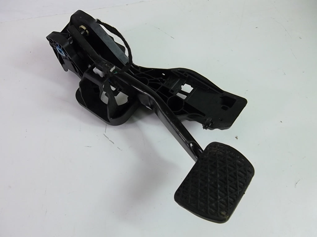 2020-2023 Mercedes Benz GLB250 Brake Pedal Assembly 177 290 10 00