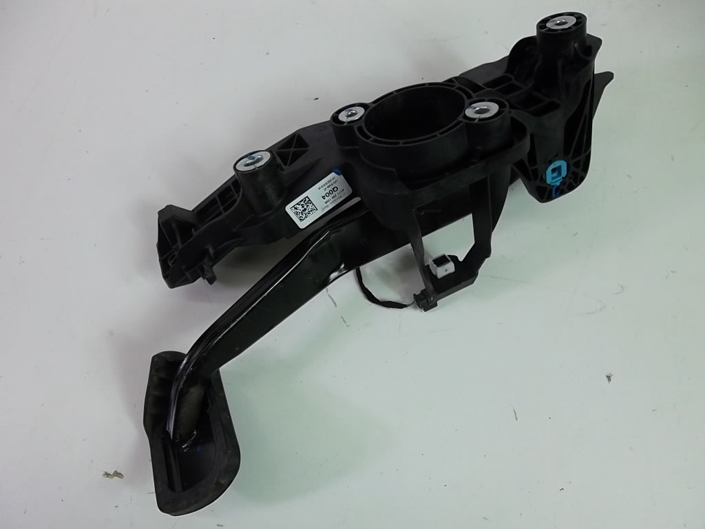 2020-2023 Mercedes Benz GLB250 Brake Pedal Assembly 177 290 10 00